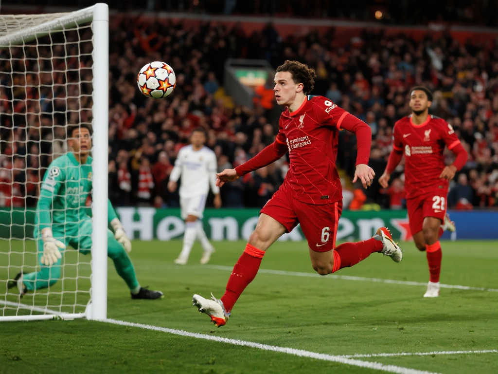 映出不仅仅 映出不仅仅